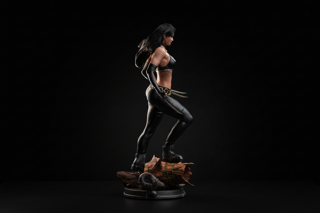 X 23 aka Laura Kinney – Lethal Wolverine Display Model
