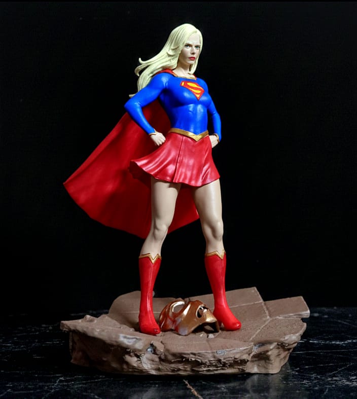 Supergirl Figure – Heroic Kryptonian Display Model