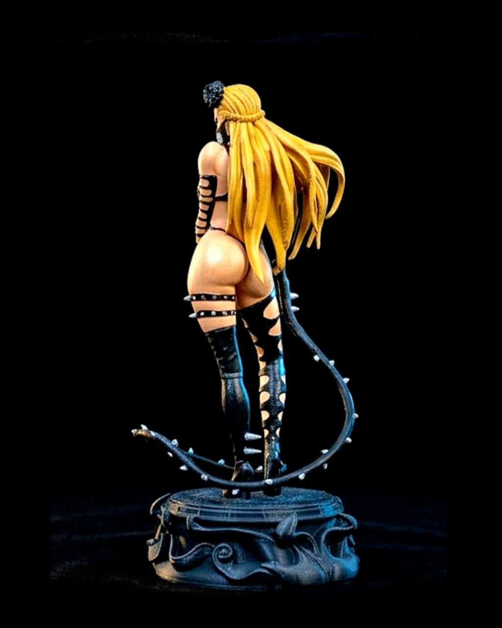 Do-S Figure – Dominant Villain Display Model