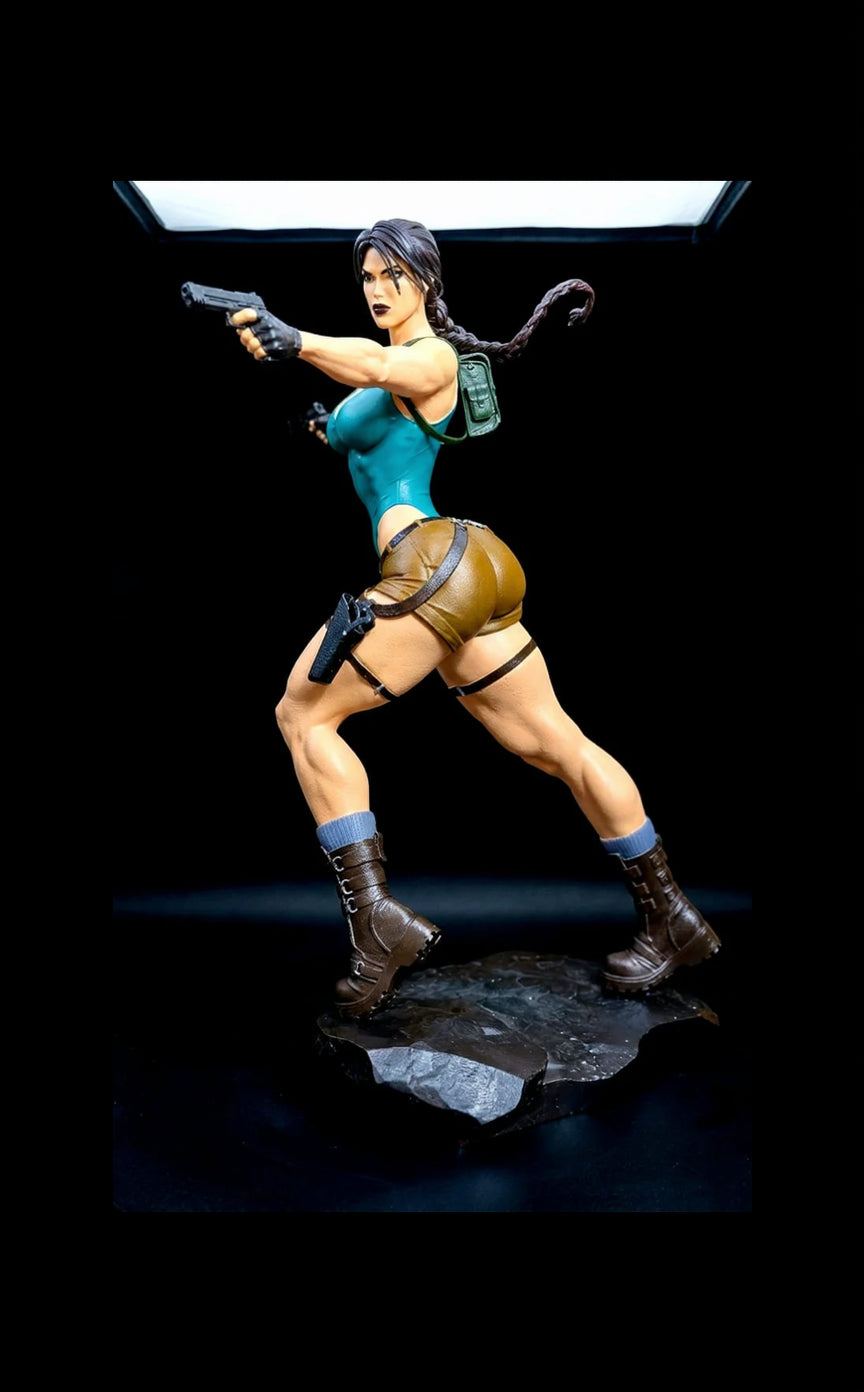 Tomb Raider Figure – Fearless Adventurer Display Model