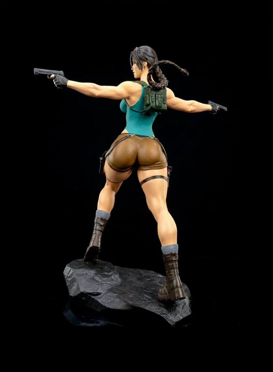Tomb Raider Figure – Fearless Adventurer Display Model
