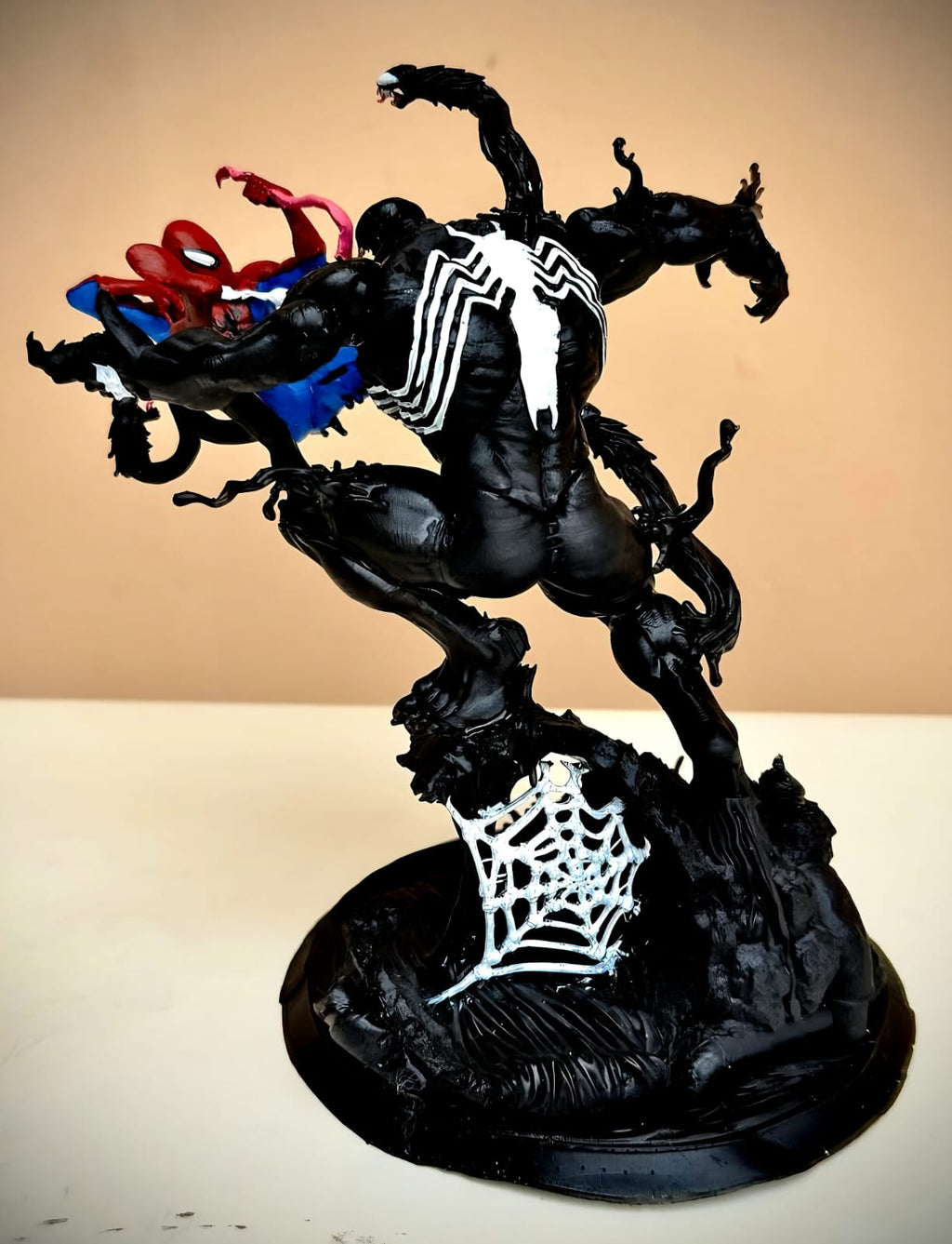 Venom vs Spider-Man 3D Printed Collectible Diorama – Symbiote Showdown Display Model
